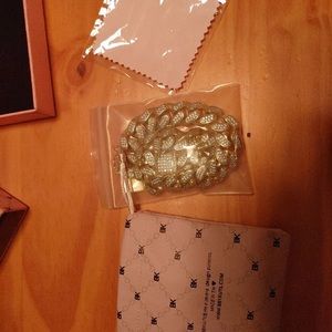 18k real gold 14mm long Brand New in box.